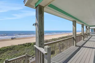 2396 Sand Drift Ln, Crystal Beach, TX 77650 - Photo 43