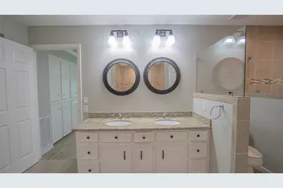 3406 Deerwood Lane, Missouri City, TX 77459 - Photo 19