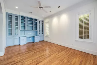 2426 Nantucket Drive #D, Houston, TX 77057 - Photo 9