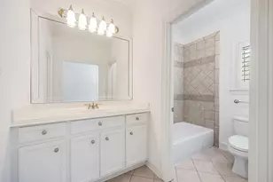 2426 Nantucket Dr, Houston, TX 77057 - Photo 39