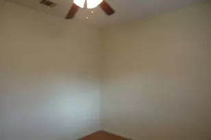 5103 Windemere St, Houston, TX 77033 - Photo 9