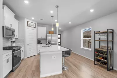 18581 Meadow Point Lane, Conroe, TX 77316 - Photo 9