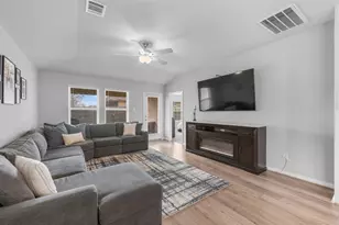 18581 Meadow Point Ln, Conroe, TX 77316 - Photo 13