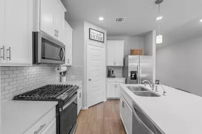 18581 Meadow Point Lane, Conroe, TX 77316 - Photo 7