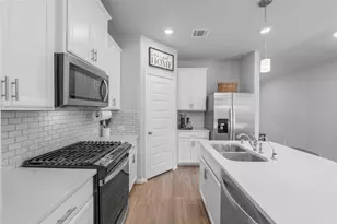 18581 Meadow Point Ln, Conroe, TX 77316 - Photo 7