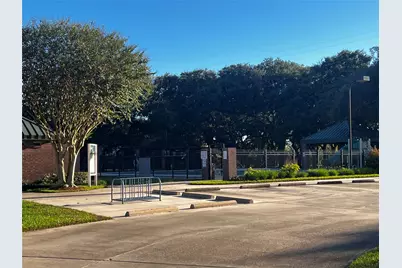 1242 Fawn Valley Drive, League City, TX 77573 - Photo 35