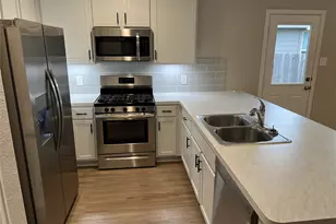 132 Pine Bend Ct, Magnolia, TX 77354 - Photo 5