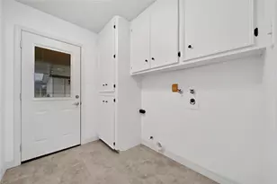 9411 Roos Rd, Houston, TX 77036 - Photo 23