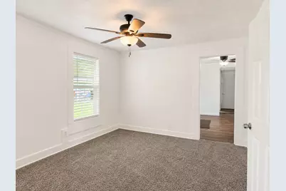 2115 Bonnie Street, Orange, TX 77630 - Photo 9