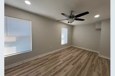 407 1/2 Walton Street, Houston, TX 77009 - Photo 7