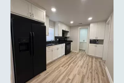 407 1/2 Walton Street, Houston, TX 77009 - Photo 7