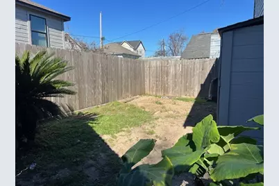 407 1/2 Walton Street, Houston, TX 77009 - Photo 15