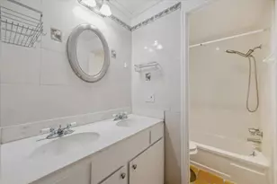 2100 Tanglewilde St, Houston, TX 77063 - Photo 11