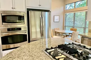 542 Bomar St, Houston, TX 77006 - Photo 11