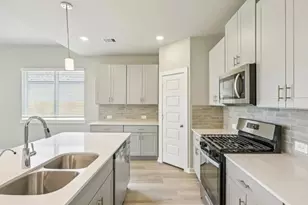 18471 Lndg Mdws Ln, New Caney, TX 77357 - Photo 5