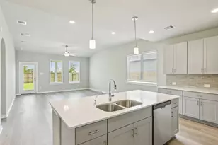 18471 Lndg Mdws Ln, New Caney, TX 77357 - Photo 7