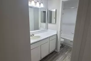 7250 W Greens Rd, Houston, TX 77064 - Photo 9