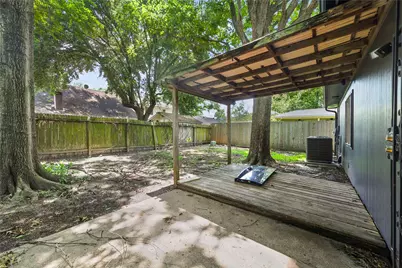 8107 Summer Trail Drive, Houston, TX 77040 - Photo 19