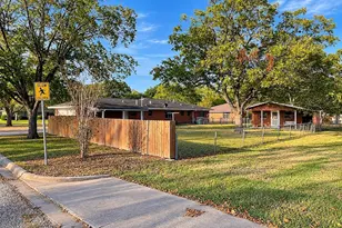 107 Franklin St, Weimar, TX 78962 - Photo 21