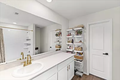 2224 Still Bend Ln Lane, League City, TX 77573 - Photo 21