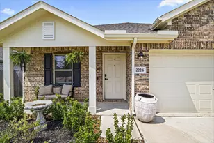 2224 Still Bend Ln Ln, League City, TX 77573 - Photo 3