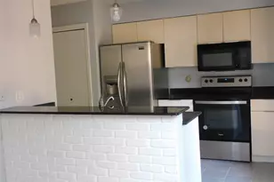 414 1st St, Galveston, TX 77550 - Photo 3