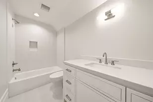 1023 Euclid St, Houston, TX 77009 - Photo 45