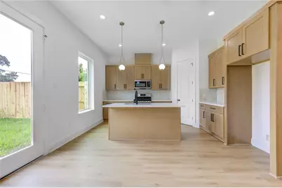 9007 Noel Street #A/B, Houston, TX 77033 - Photo 11