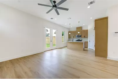 9007 Noel Street #A/B, Houston, TX 77033 - Photo 7