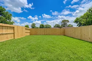 9007 Noel St, Houston, TX 77033 - Photo 47