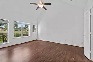 7635 Ameswood Rd, Houston, TX 77095 - Photo 19