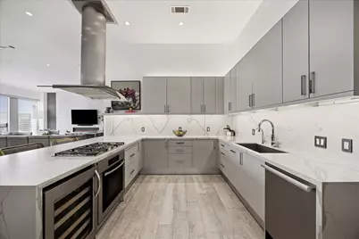 1600 Post Oak Boulevard #1802, Houston, TX 77056 - Photo 21