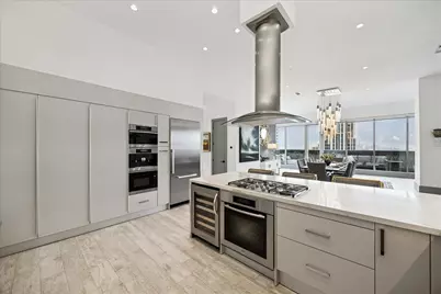 1600 Post Oak Boulevard #1802, Houston, TX 77056 - Photo 25