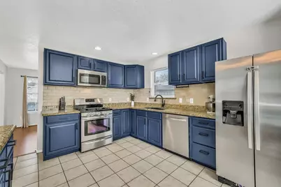 2903 Queen Victoria Street, Pearland, TX 77581 - Photo 9