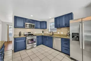 2903 Queen Victoria St, Pearland, TX 77581 - Photo 9