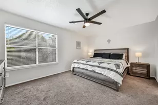 2903 Queen Victoria St, Pearland, TX 77581 - Photo 13