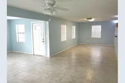 3135 Golfcrest Boulevard, Houston, TX 77087 - Photo 3