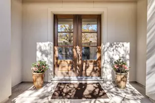 1111 Rosine St, Houston, TX 77019 - Photo 3