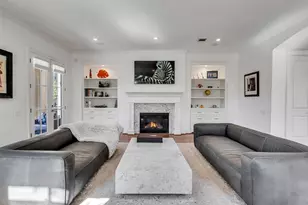 1111 Rosine St, Houston, TX 77019 - Photo 9