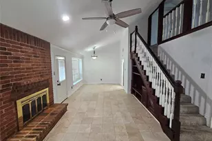2715 Ashington Dr, Houston, TX 77067 - Photo 9