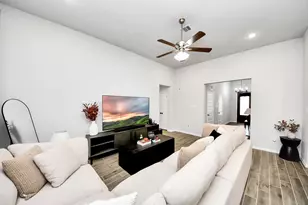 6618 Beacon View Dr, Baytown, TX 77521 - Photo 11