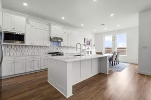 4911 Dickens Lndg Dr, League City, TX 77573 - Photo 11