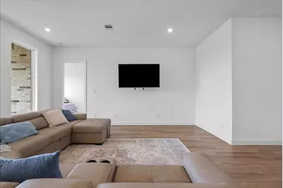 4911 Dickens Landing Drive, League City, TX 77573 - Photo 9