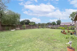 15119 Plaza Libre Dr, Houston, TX 77083 - Photo 25