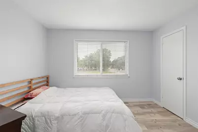 15119 Plaza Libre Drive, Houston, TX 77083 - Photo 21
