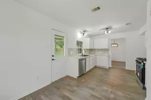 2811 Packard Elm St, Houston, TX 77038 - Photo 17
