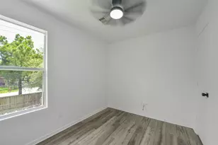 2811 Packard Elm St, Houston, TX 77038 - Photo 31