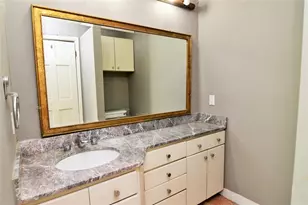 1961 Dryden Rd, Houston, TX 77030 - Photo 15