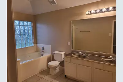 5406 Meadow Canyon, Sugar Land, TX 77479 - Photo 9