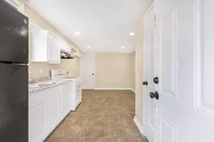 910 9th St, Galveston, TX 77550 - Photo 29